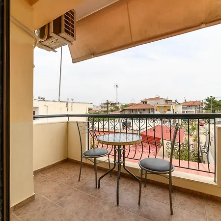 Syrtaki ホテル 3*